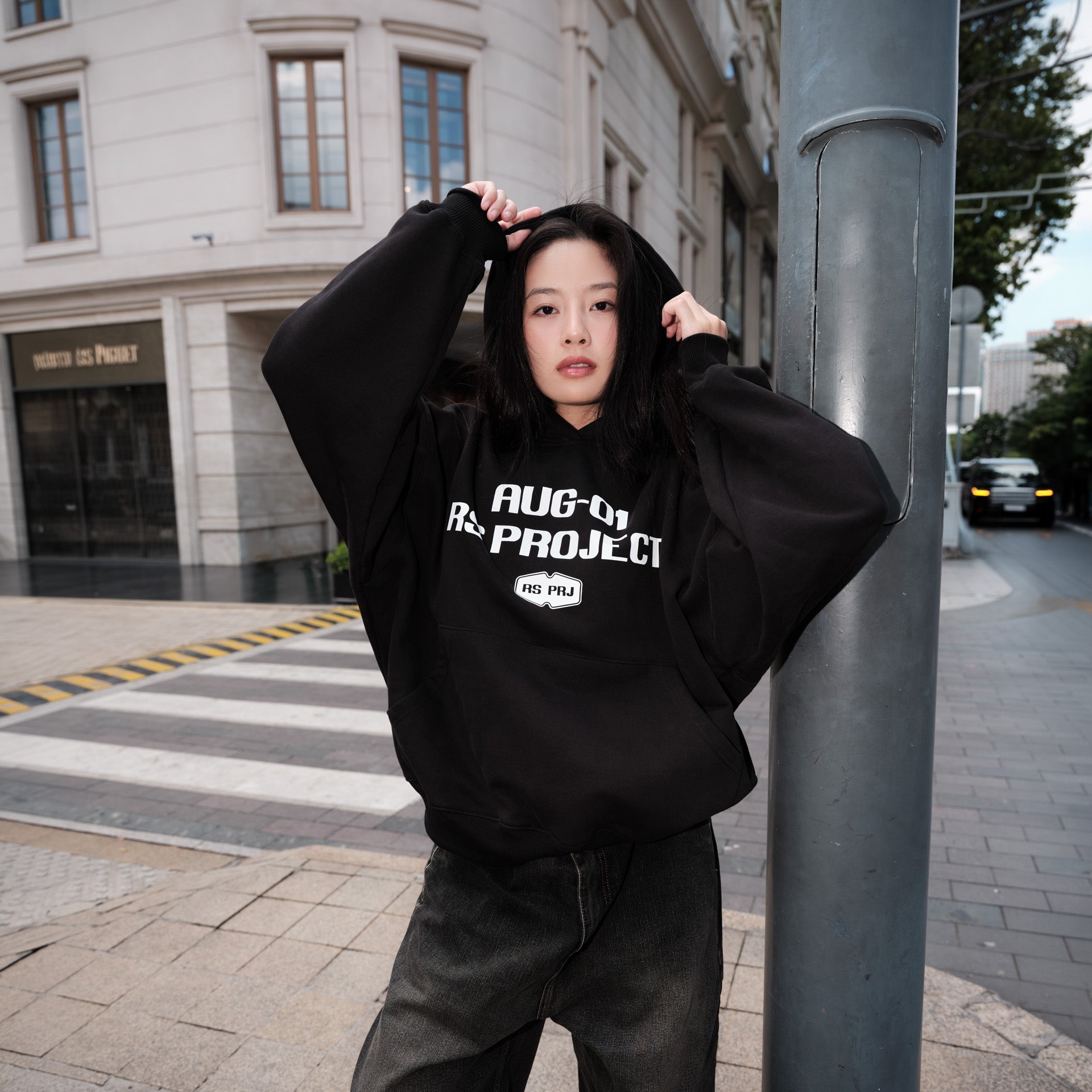AUG-01 RS PROJECT ÁO HOODIE ĐEN
