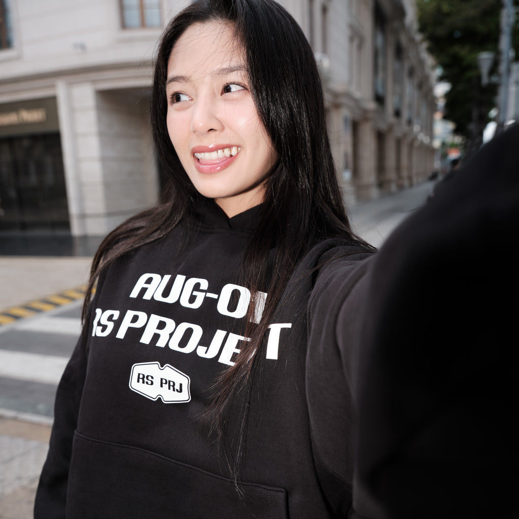 AUG-01 RS PROJECT ÁO HOODIE ĐEN